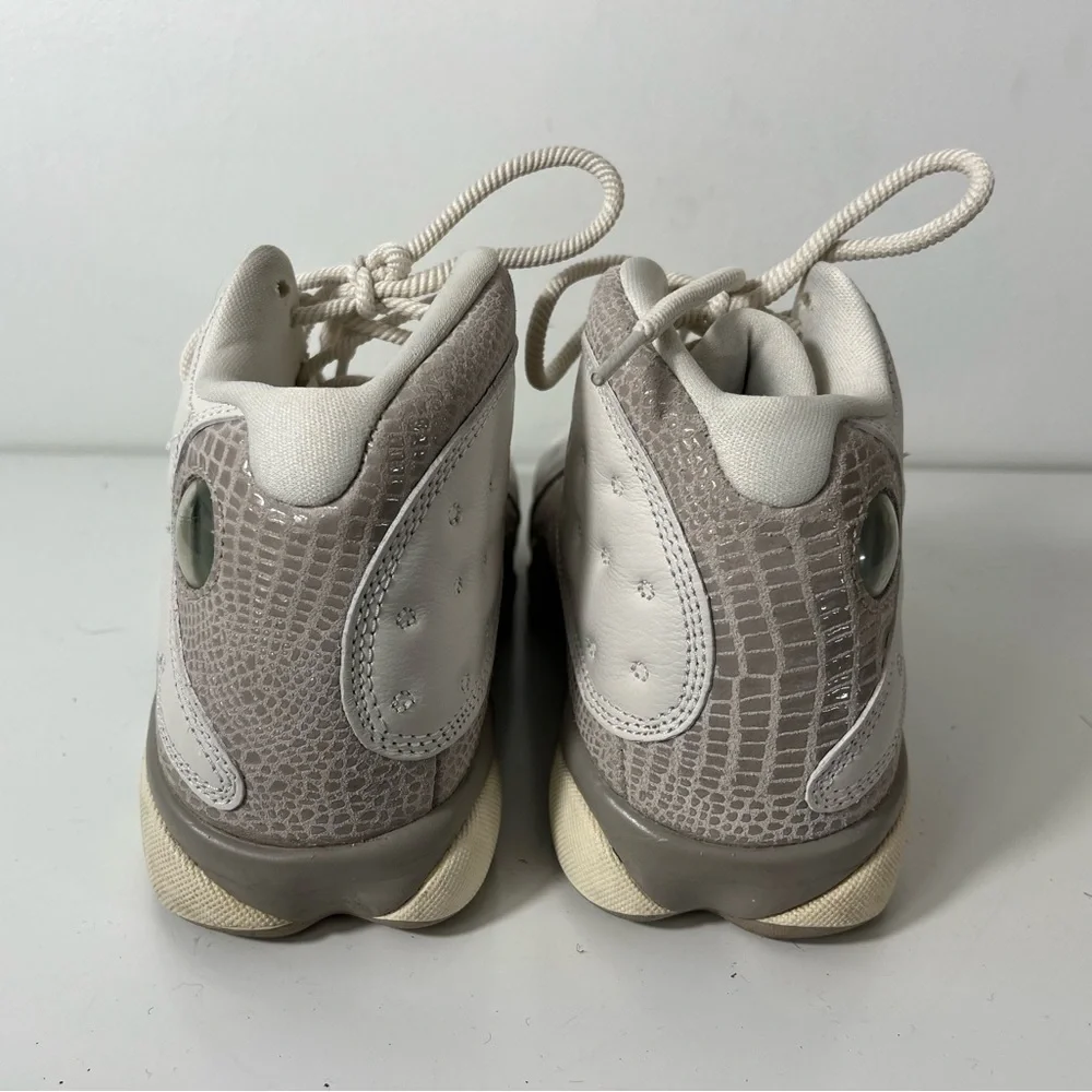 Nike Air Jordan 13 Womens Size 7 RETRO PHANTOM AQ1757-004 Snakeskin White Grey - Picture 3 of 10